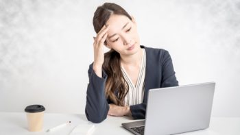 駆け出しデザイナーが不安を乗り越えるのにぴったりな方法って？2